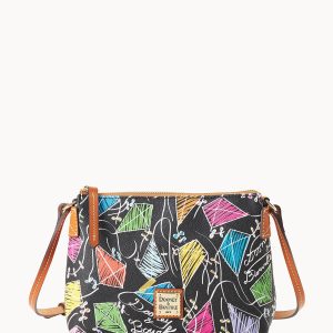 Kite Crossbody Pouchette