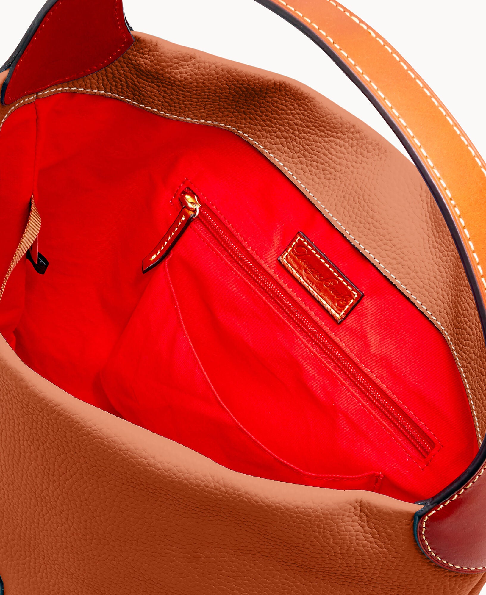 Pebble Grain Logo Lock Shoulder Bag - Image 19