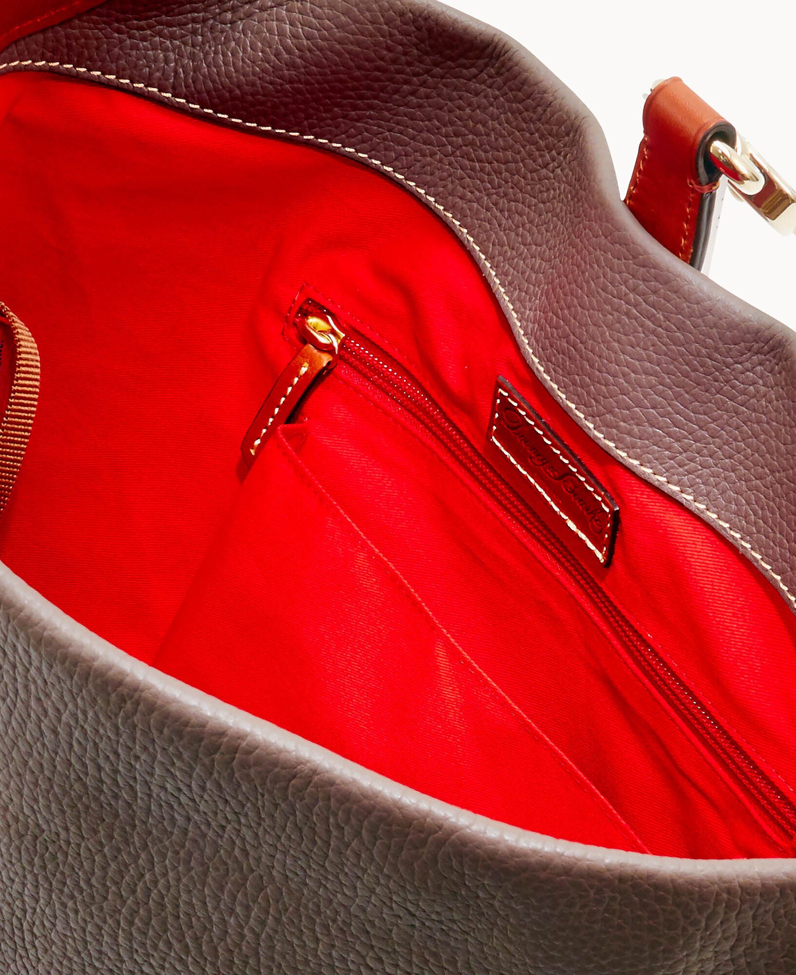 Pebble Grain Logo Lock Shoulder Bag - Image 30