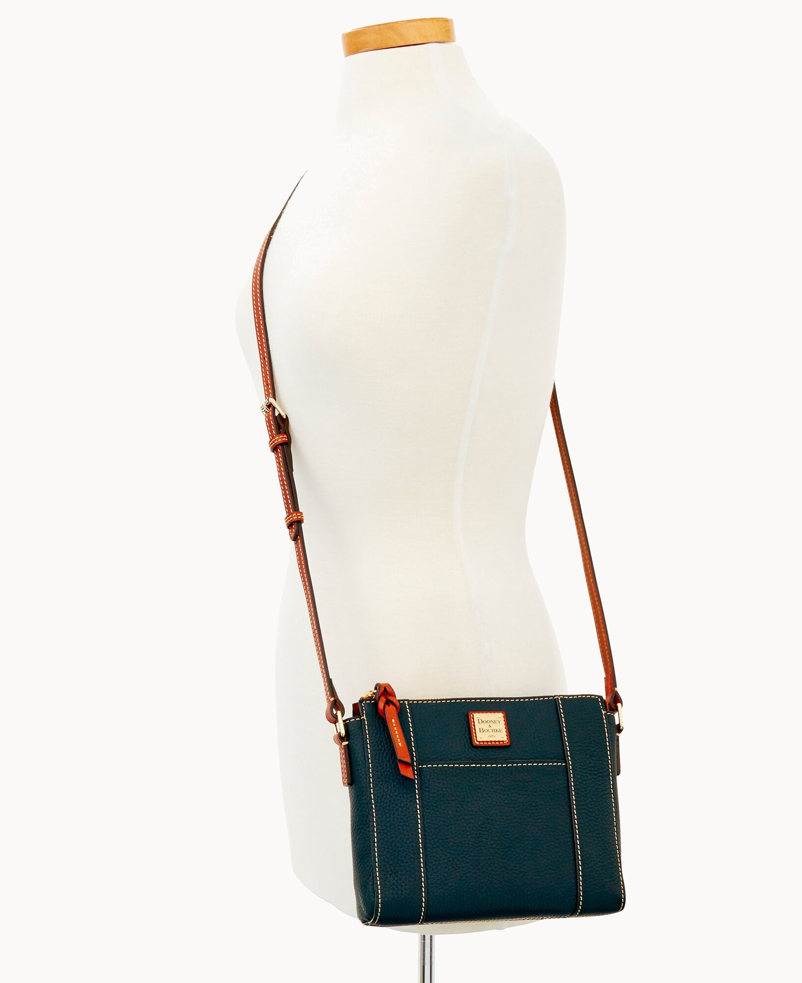 Pebble Grain Lexington Crossbody - Image 4
