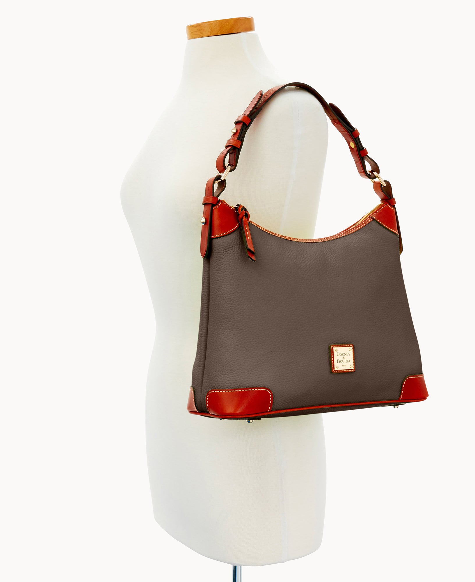 Pebble Grain Hobo - Image 17