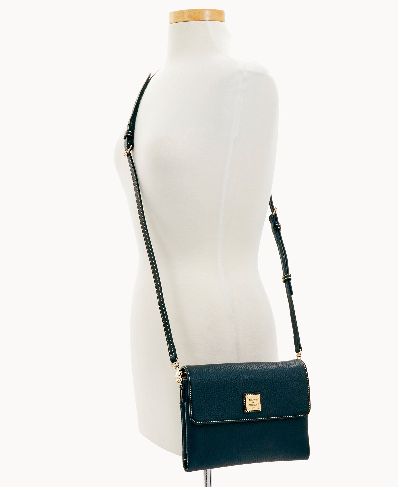 Pebble Grain Hunter Crossbody - Image 20