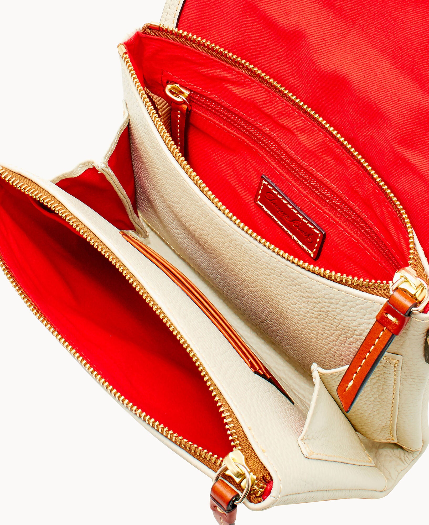 Pebble Grain Hunter Crossbody - Image 28