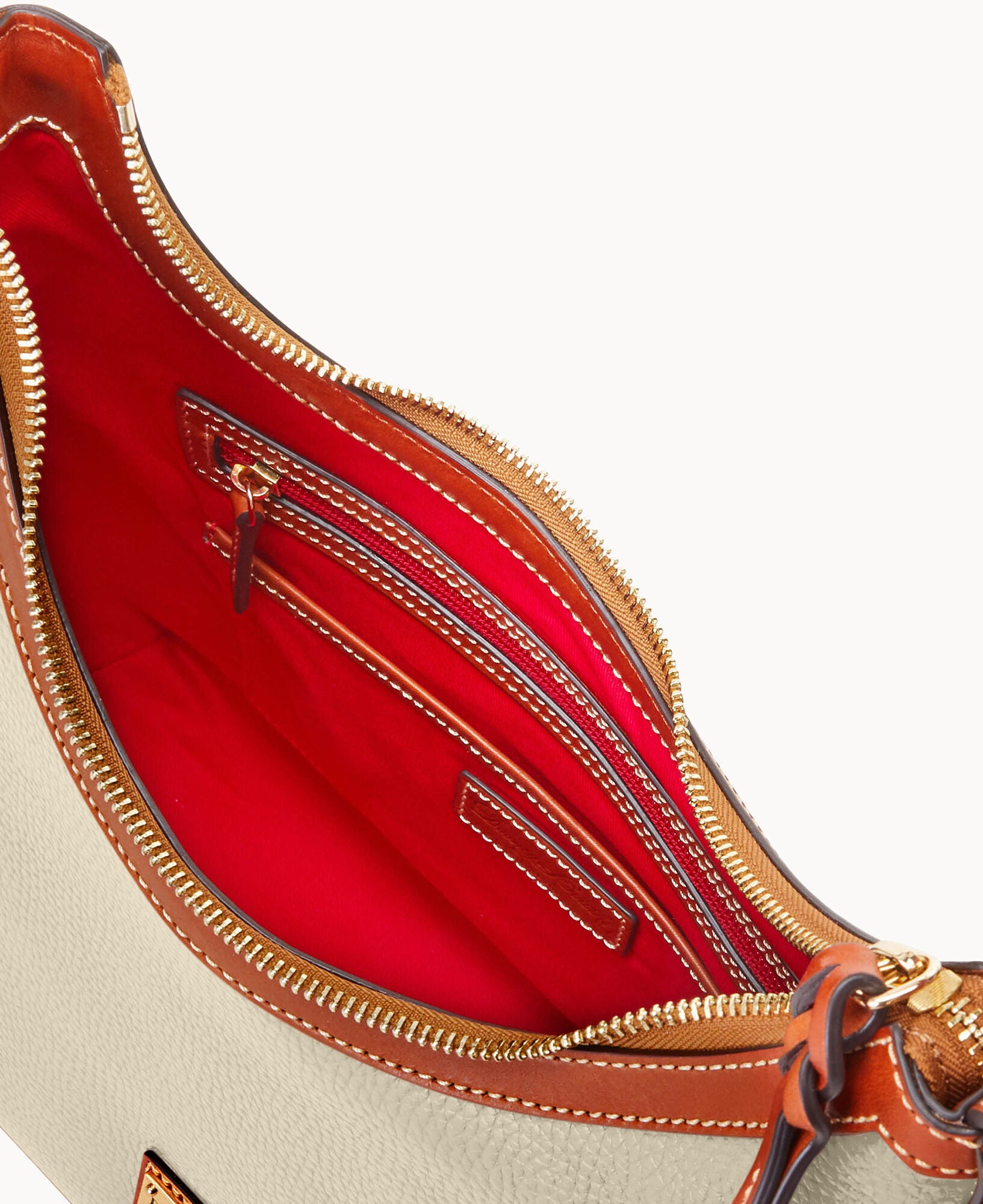 Pebble Grain Hobo - Image 13