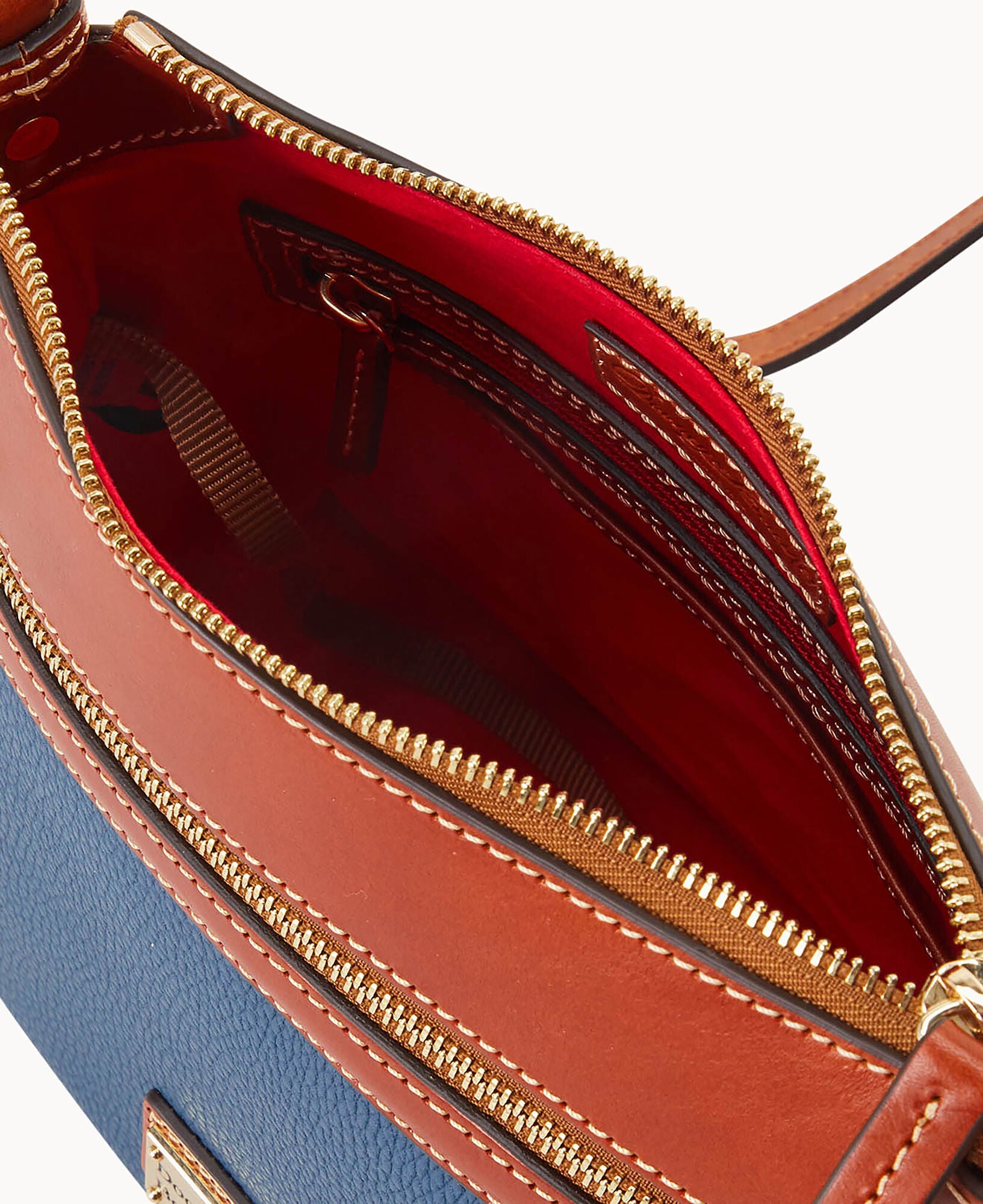 Pebble Grain Crossbody 25 - Image 24