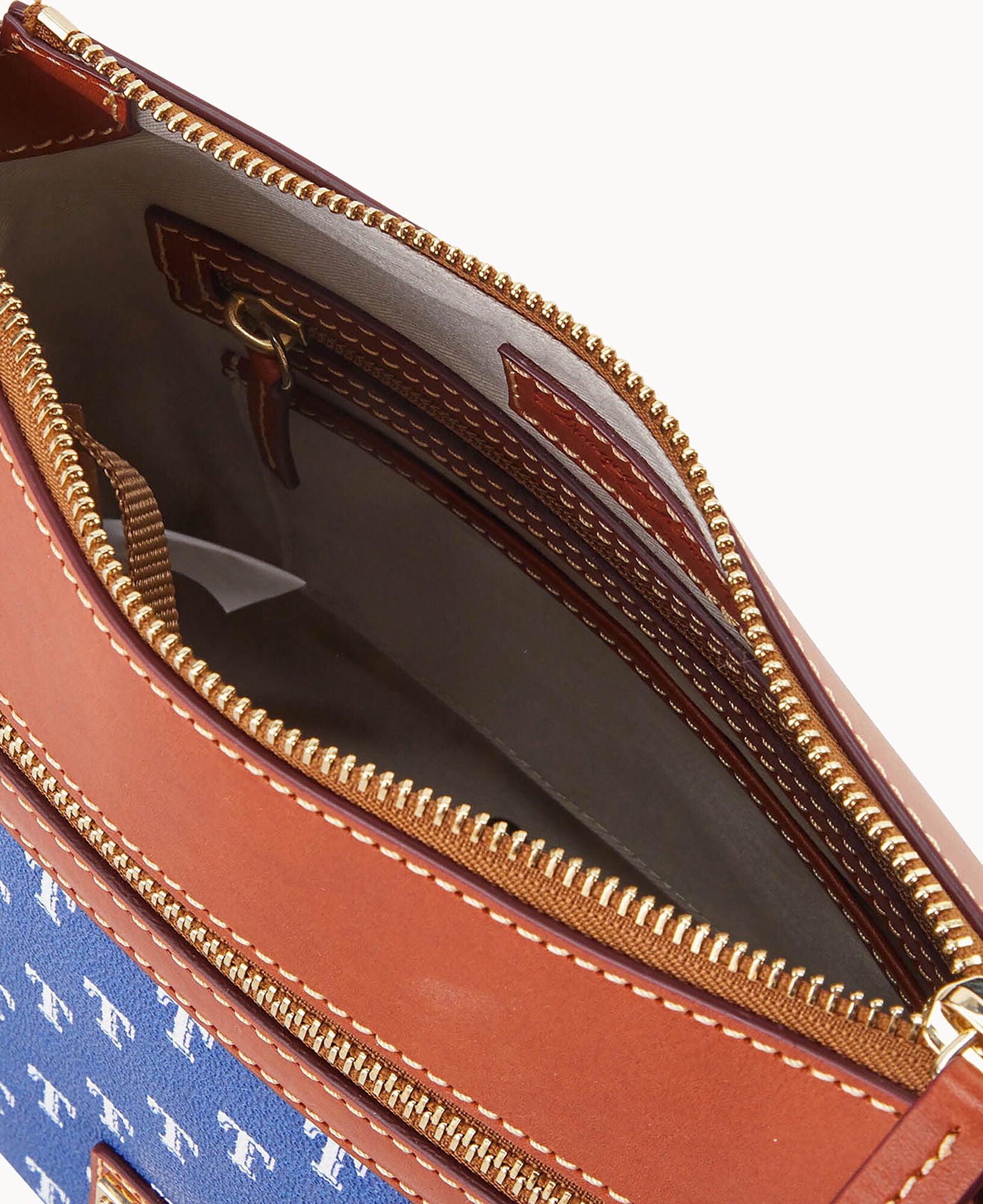 MLB Rangers Crossbody 25 - Image 3