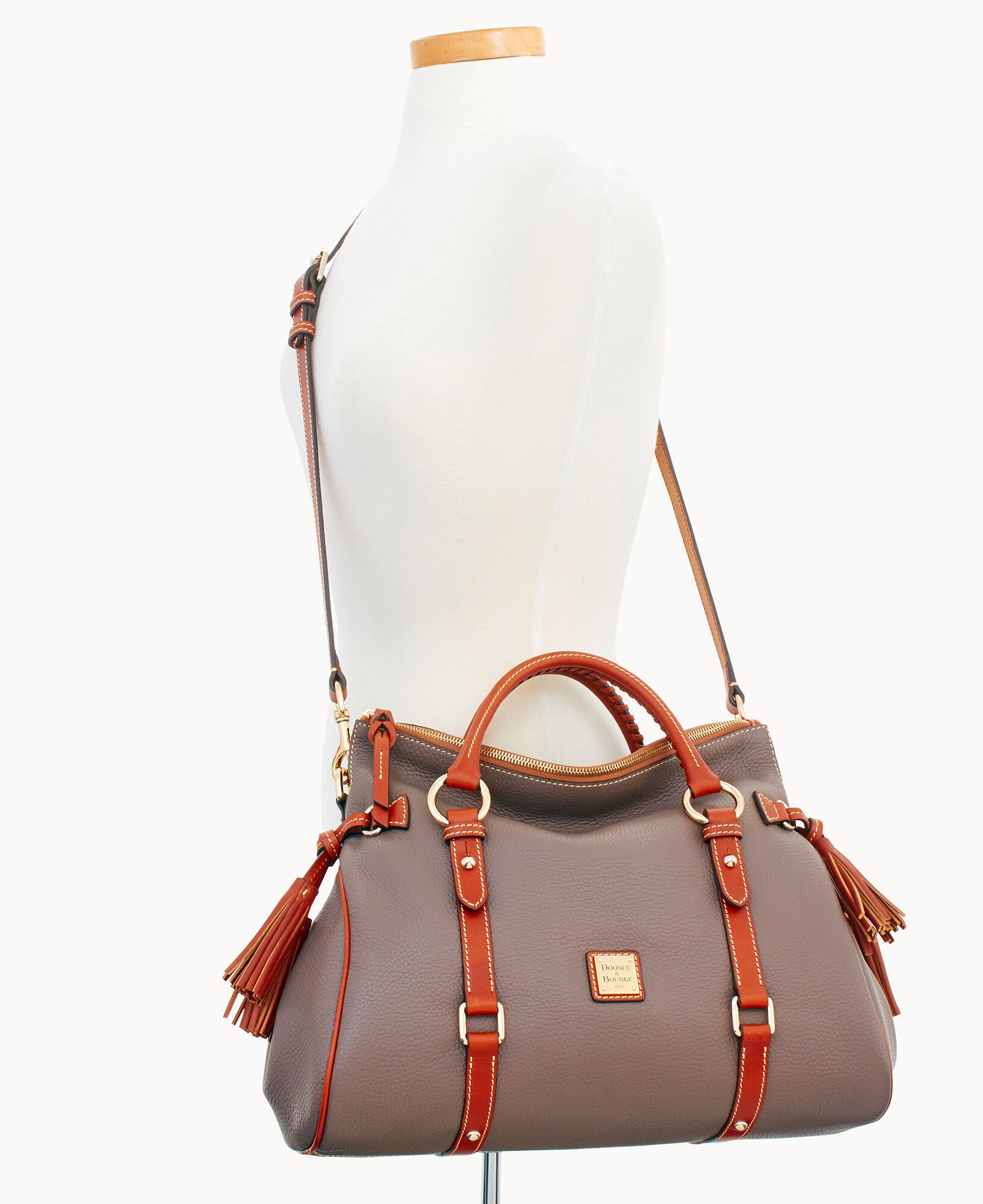 Pebble Grain Large Satchel - Image 27