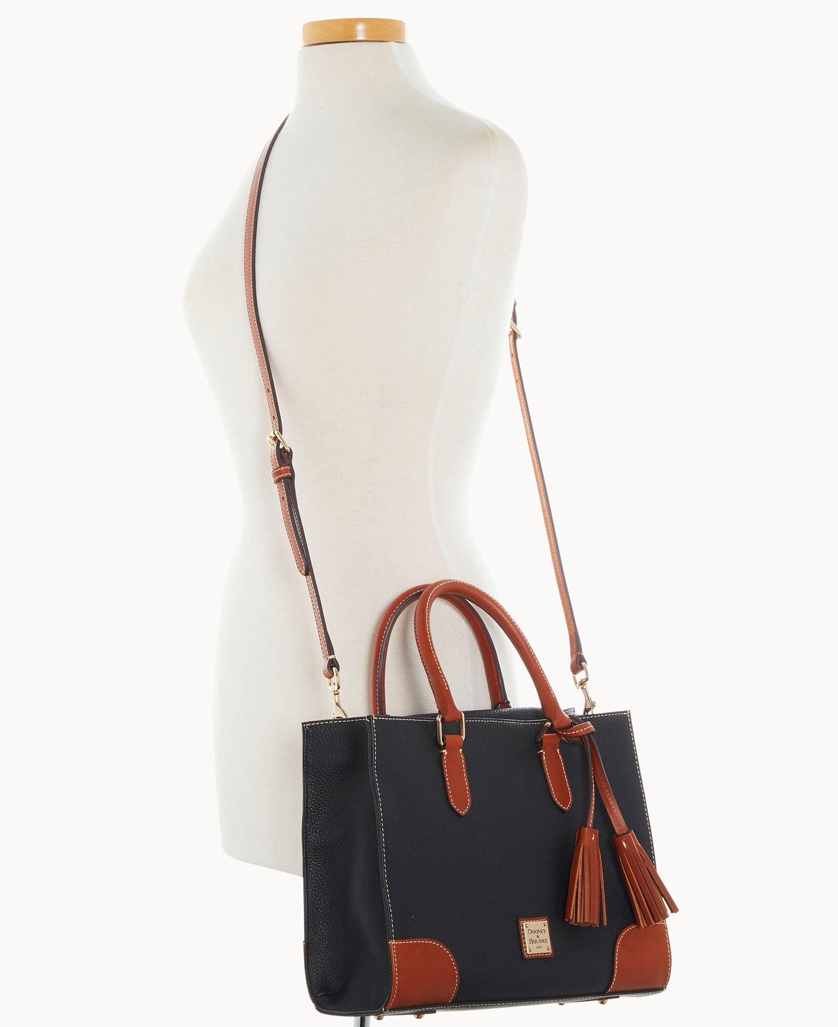 Pebble Grain Satchel - Image 15