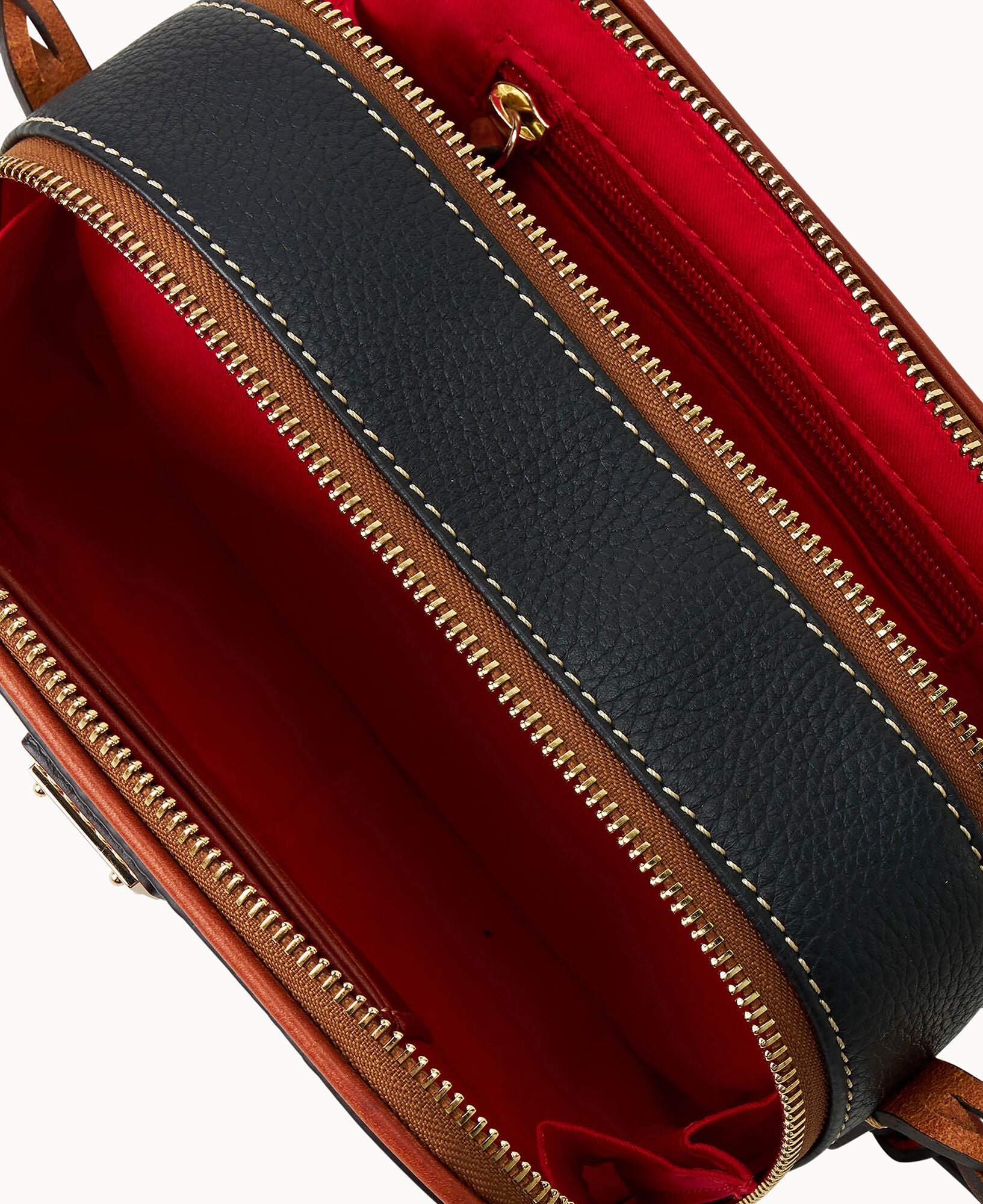 Pebble Grain Deni Crossbody - Image 8