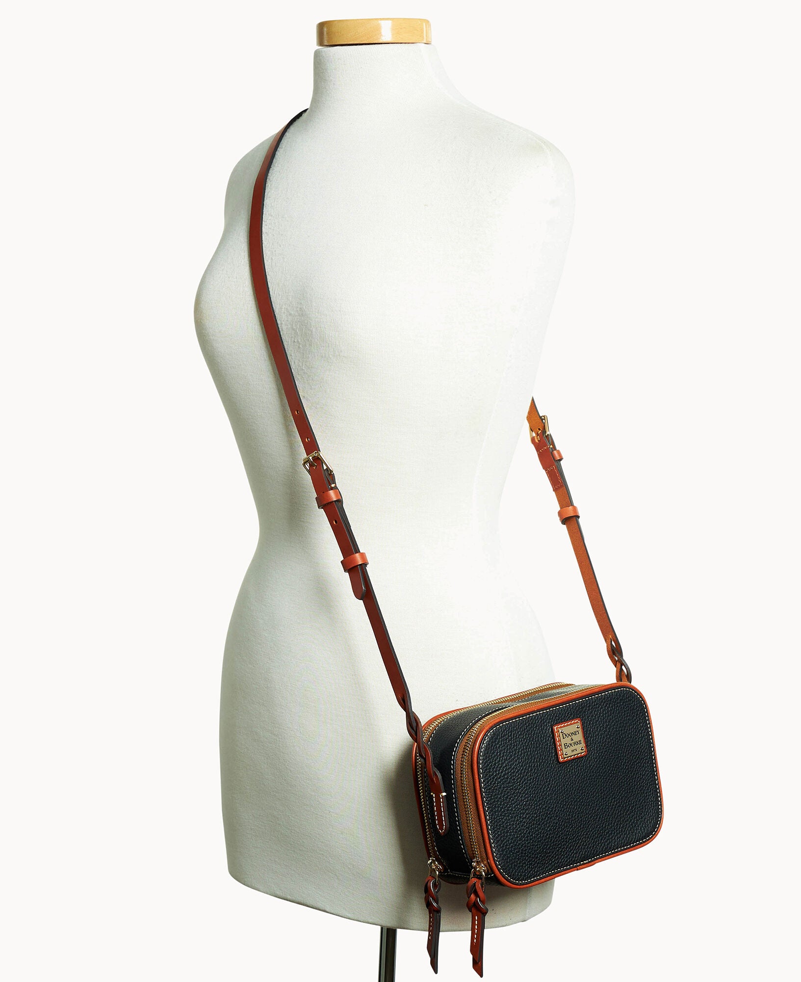 Pebble Grain Deni Crossbody - Image 10