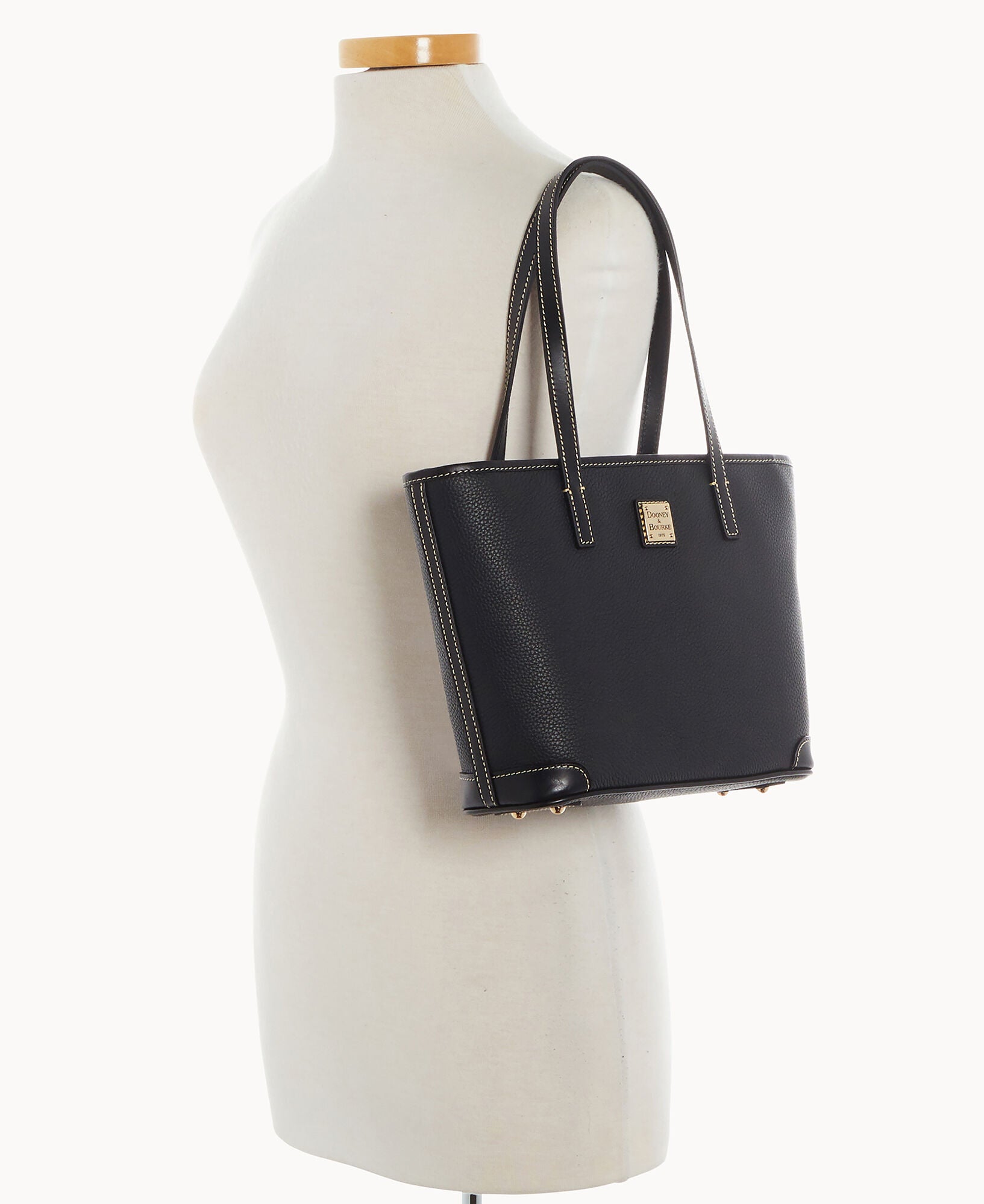 Pebble Grain Small Charleston Shopper - Image 20