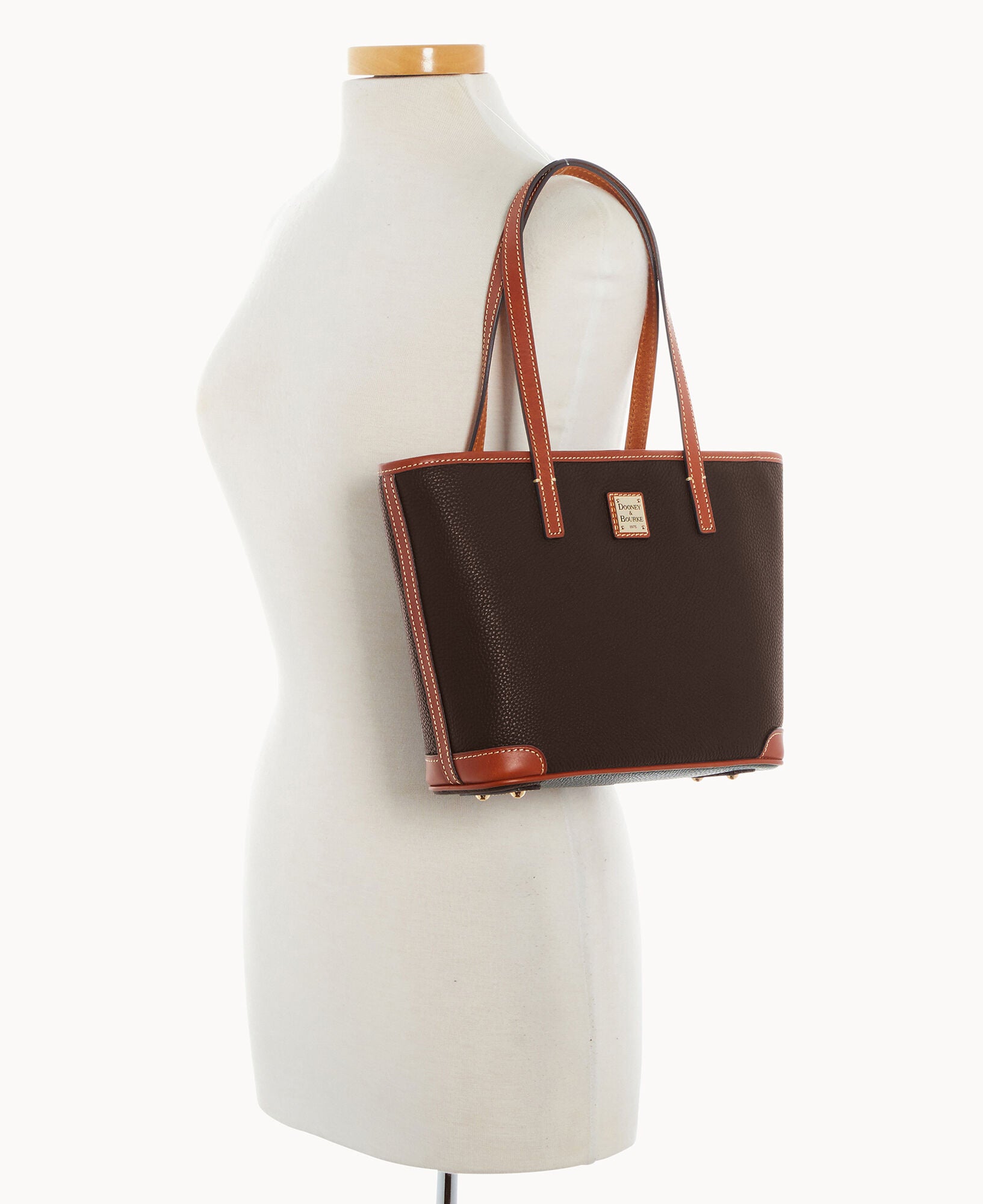 Pebble Grain Small Charleston Shopper - Image 30