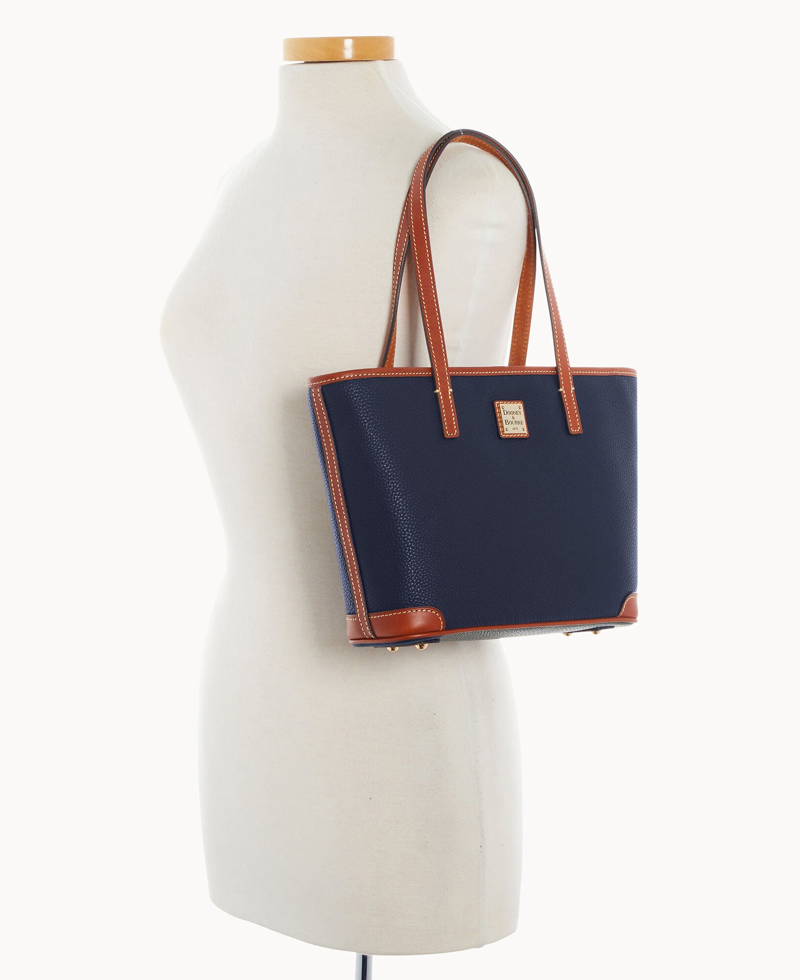 Pebble Grain Small Charleston Shopper - Image 10
