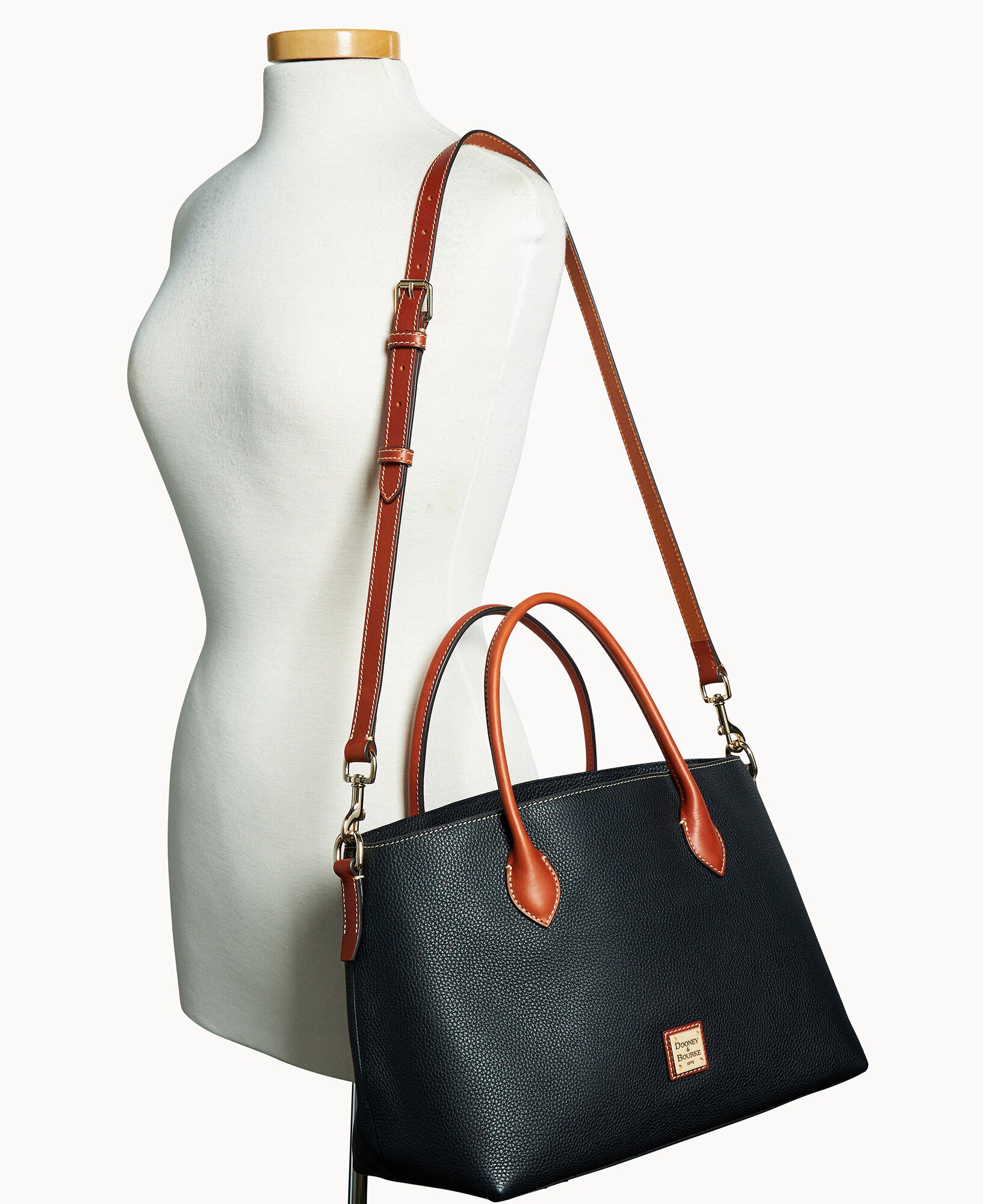 Pebble Grain Large Handle Tote - Image 10