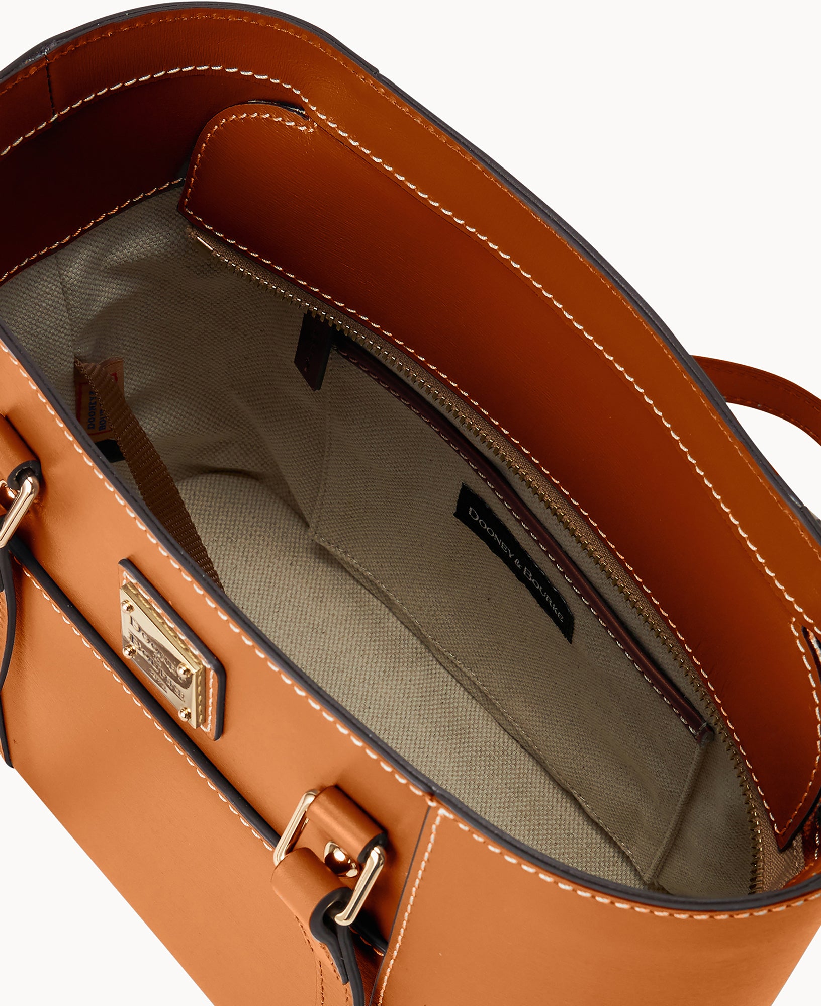 Penrose Pocket Tote 25 - Image 18