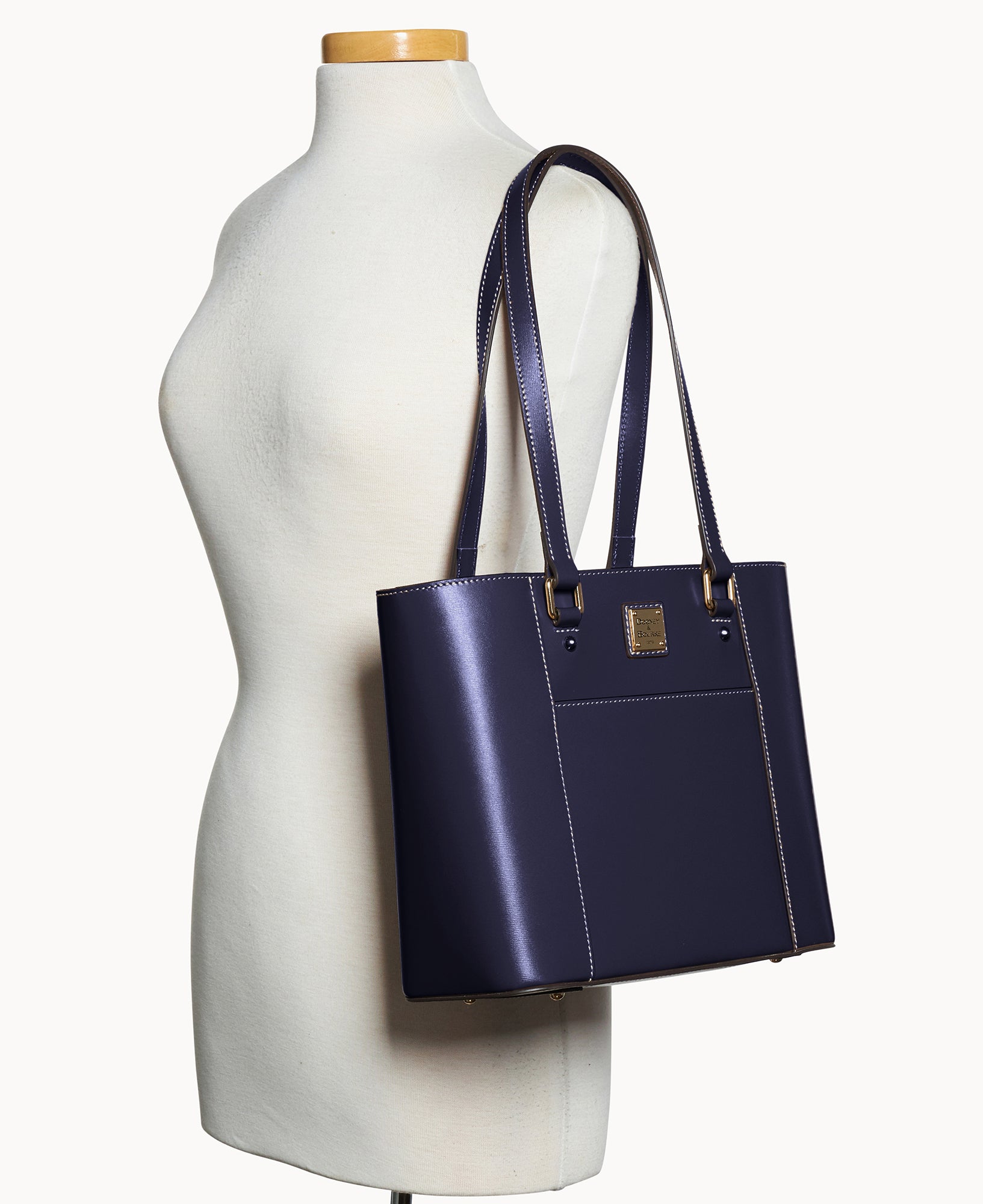 Penrose Pocket Tote 30 - Image 14