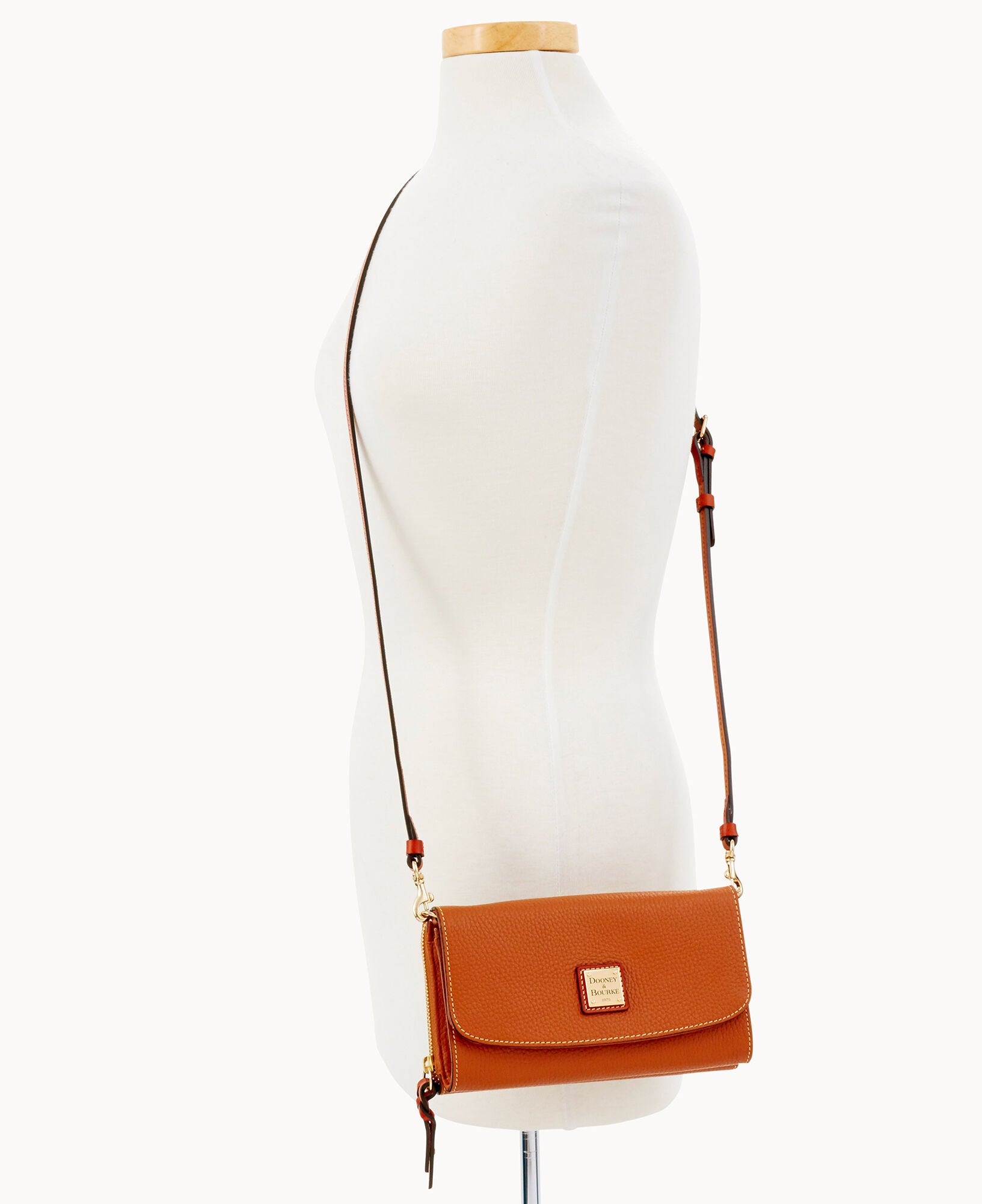Pebble Grain Clutch Wallet - Image 13