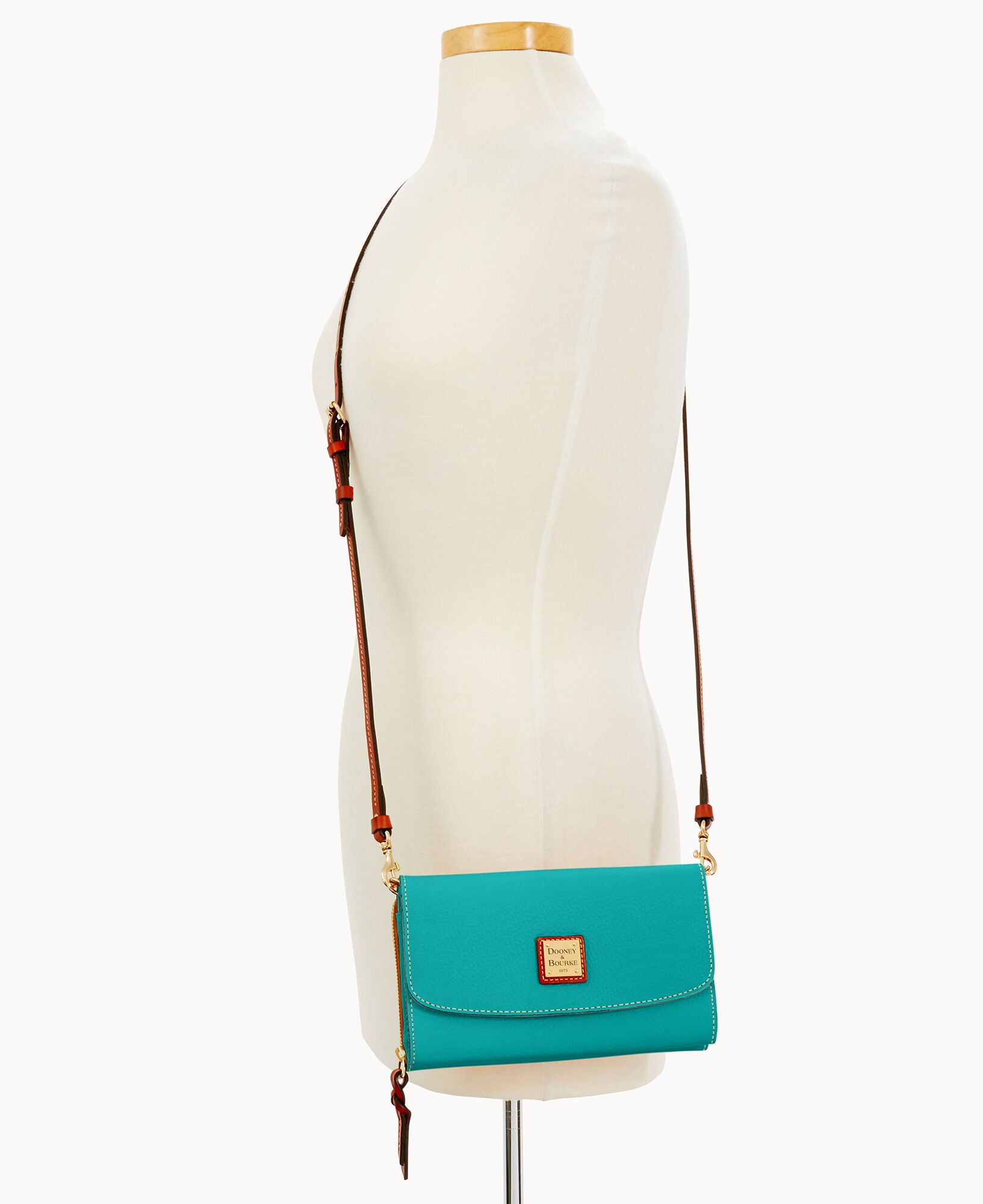Pebble Grain Clutch Wallet - Image 8