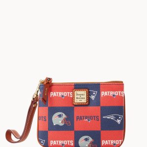 NFL Patriots Stadium Wristlet