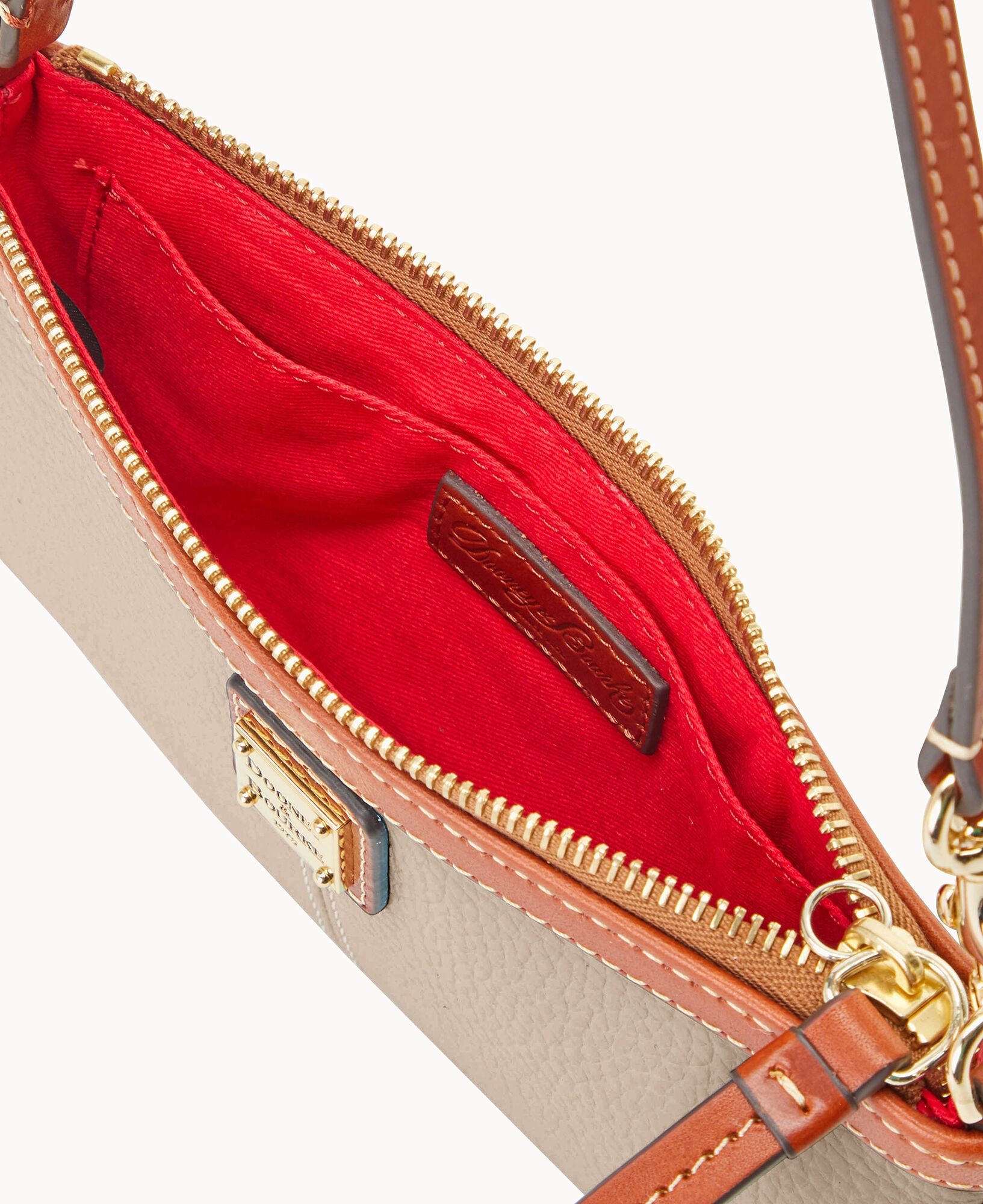 Pre-Loved Pebble Grain Large Slim Wristlet - Image 21