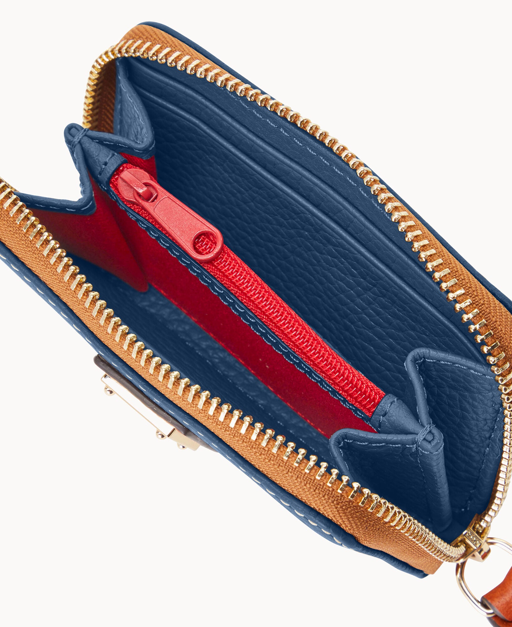 Pebble Grain Large Zip Around Credit Card Case - Image 3